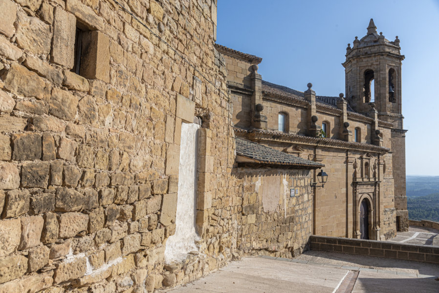 Teruel - La Fresneda 15 - iglesia de Santa María la Mayor de La Fresneda.jpg